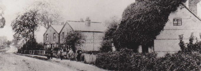 London Road, with Ivy Cottage on the right