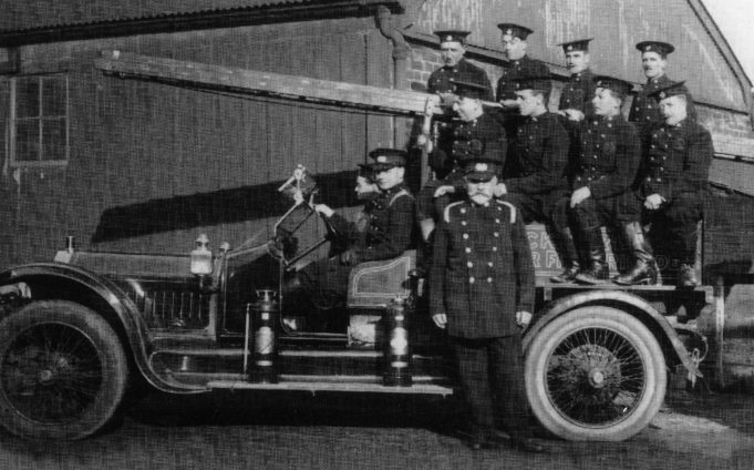 Wickford Fire Brigade. Behind the ladder - Albert Lovell (left), Alf Fairey (2nd from left). | Mr G Fairey