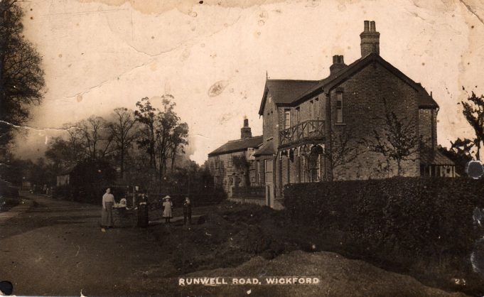 Photo taken c1915-1939. The house was pulled down to make way for Wickford bypass c1978